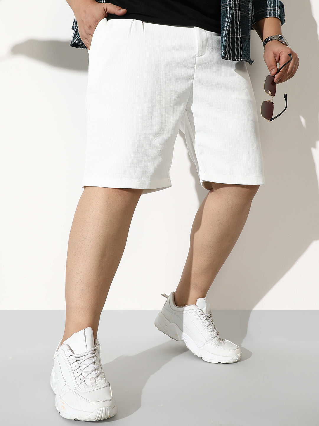 Pleated Linen-Blend Shorts
