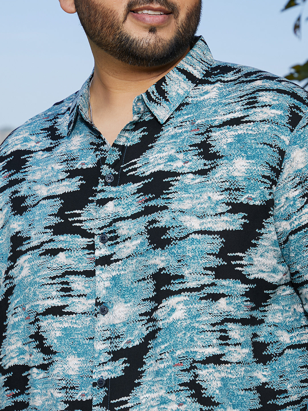 Contrast-Scuff Shirt