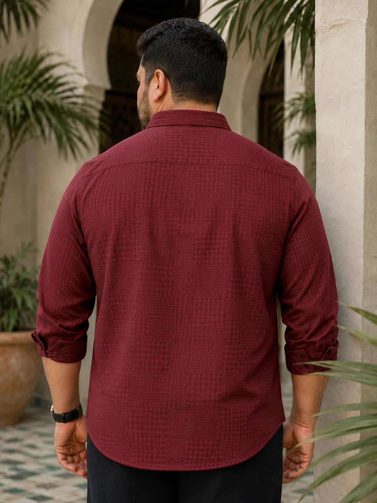 Instafab Plus Men's Maroon Houndstooth Jacquard Regular Fit Shirt - view 3