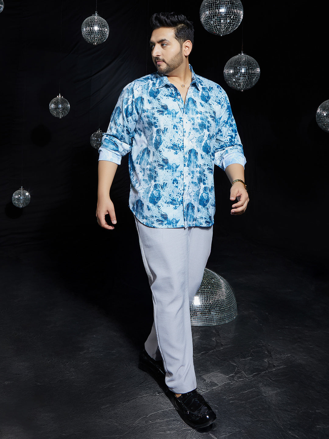 Striated-Contrast Regular Shirt