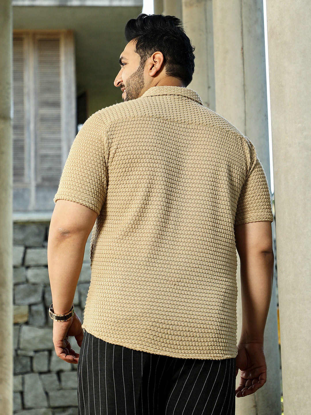 Oval-Tactile Knit Shirt