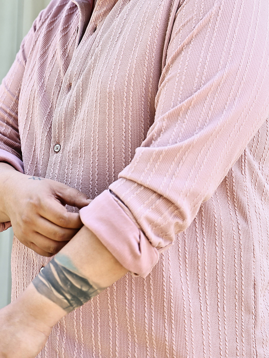 Parallel-Crease Tactile Shirt