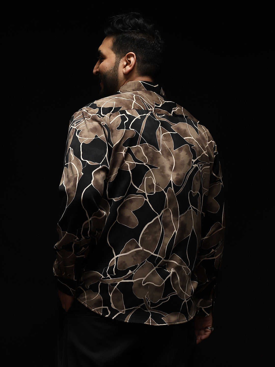Artistic-Foliage Lined Imrprint Shirt