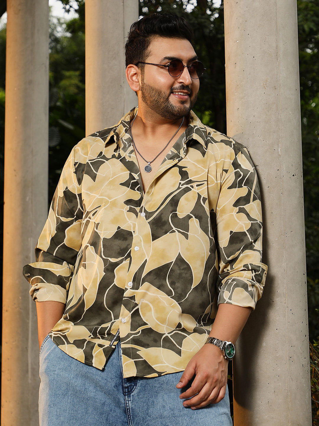 Artistic-Foliage Lined Imrprint Shirt