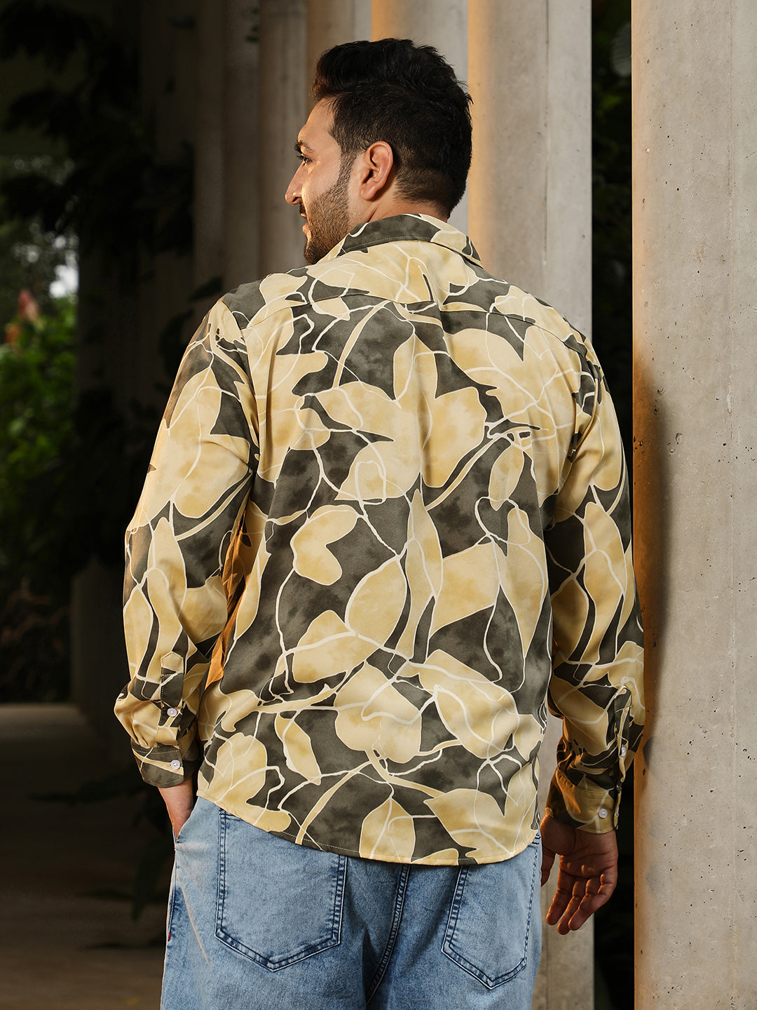 Artistic-Foliage Lined Imrprint Shirt