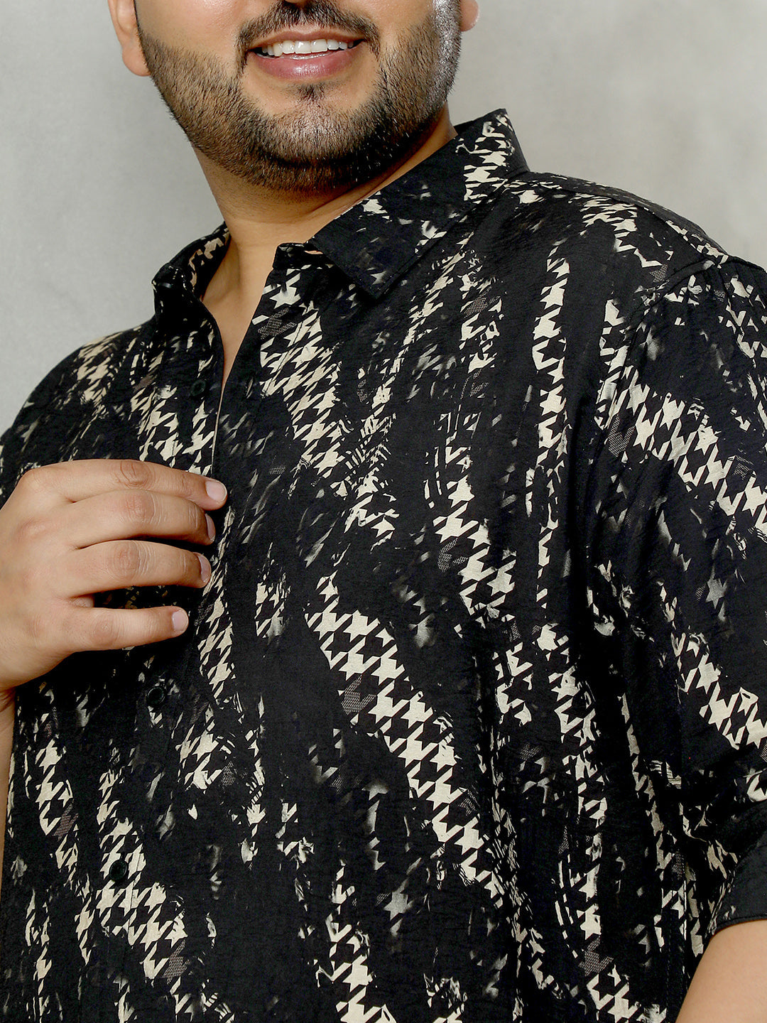 Grazed-Houndstooth Imprint Shirt