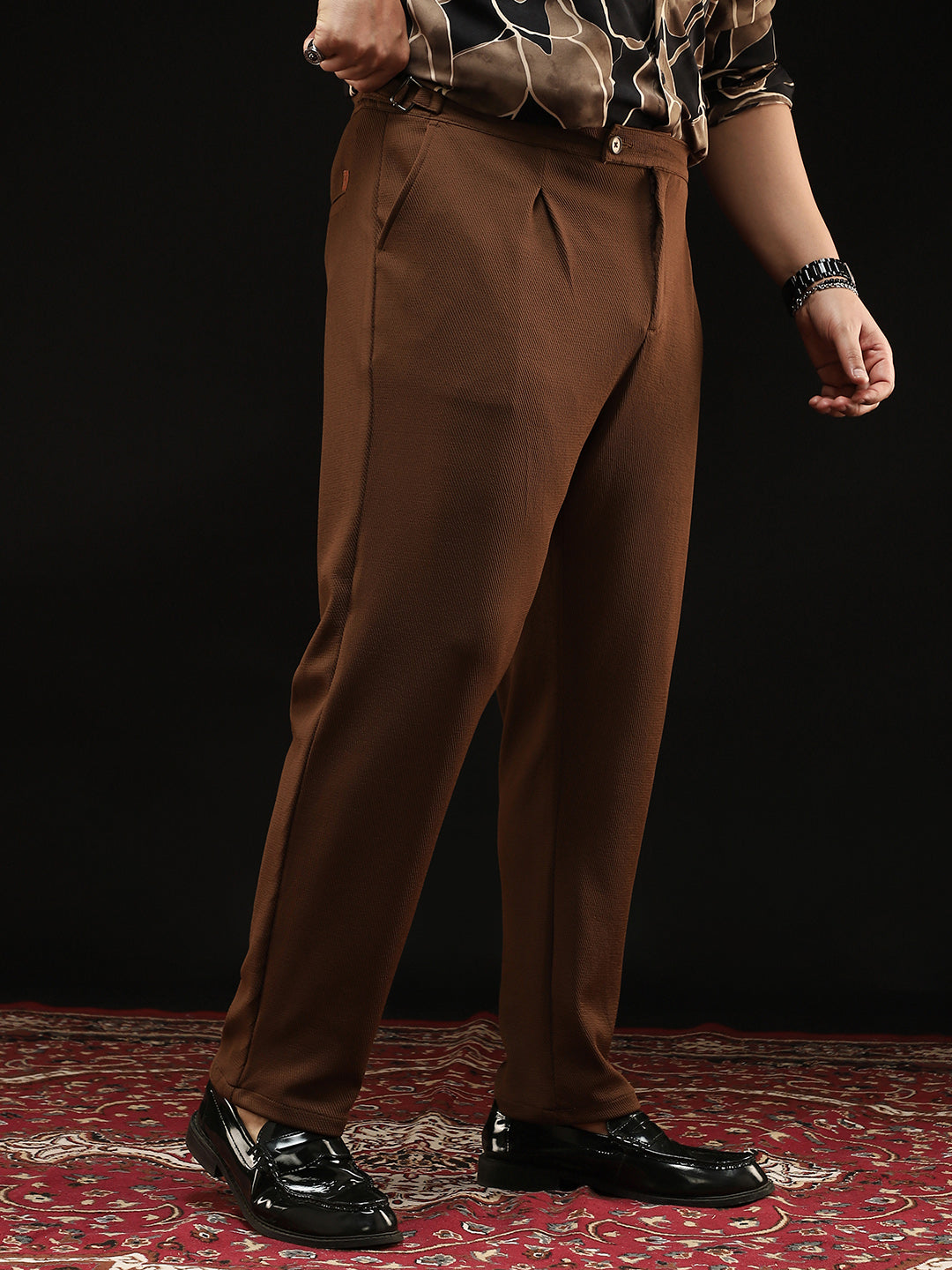Extended-Waistband Pleated Trousers