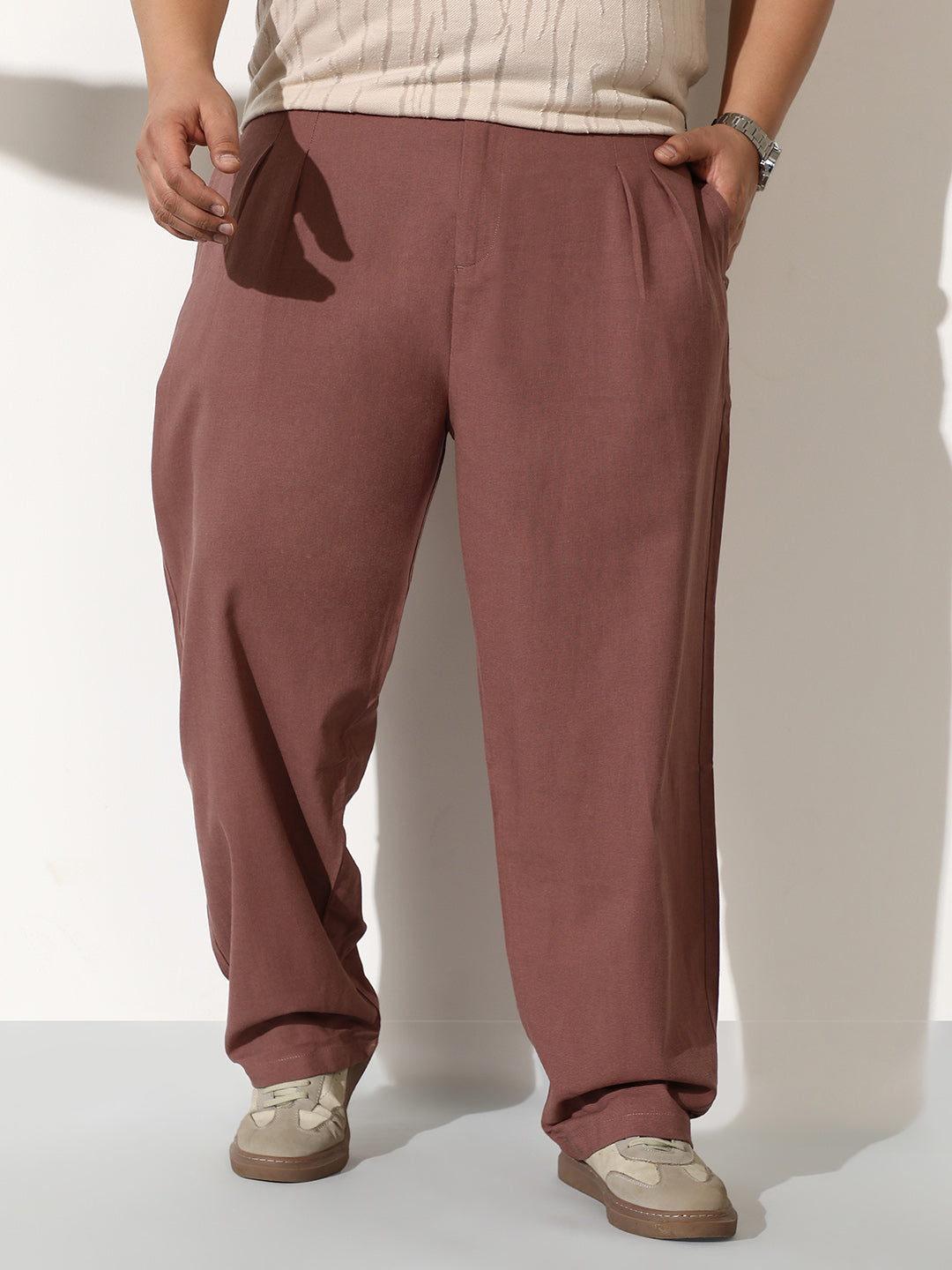 Linen-Blend Pleated Trousers