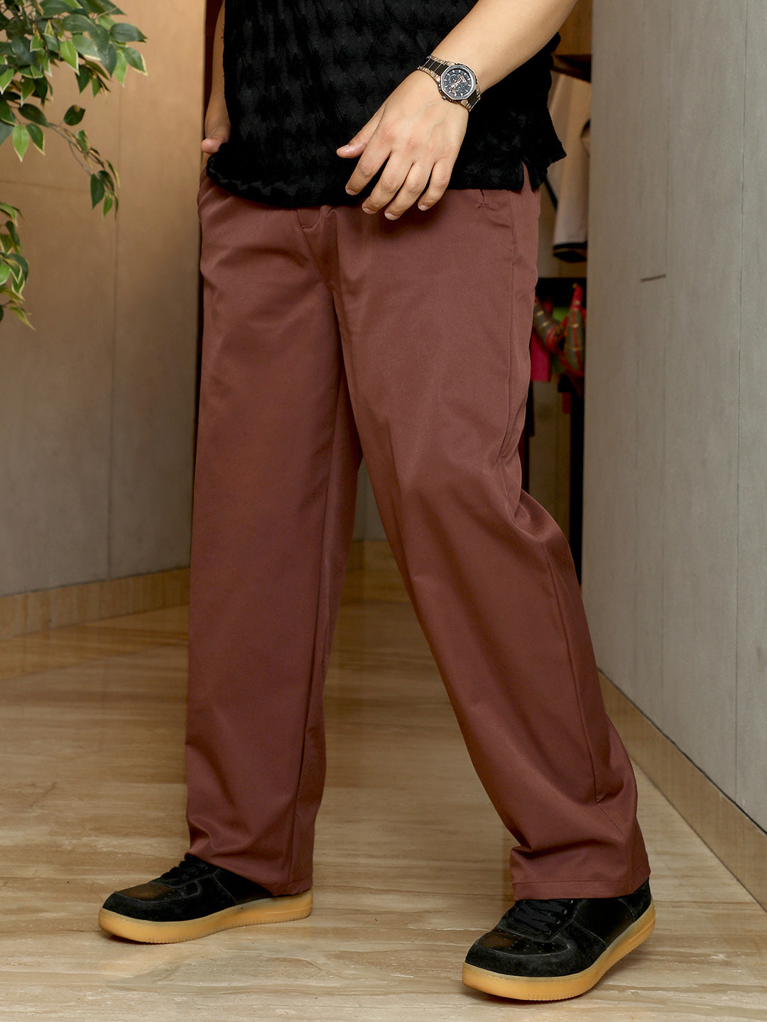 Single-Pleated Solid Trousers