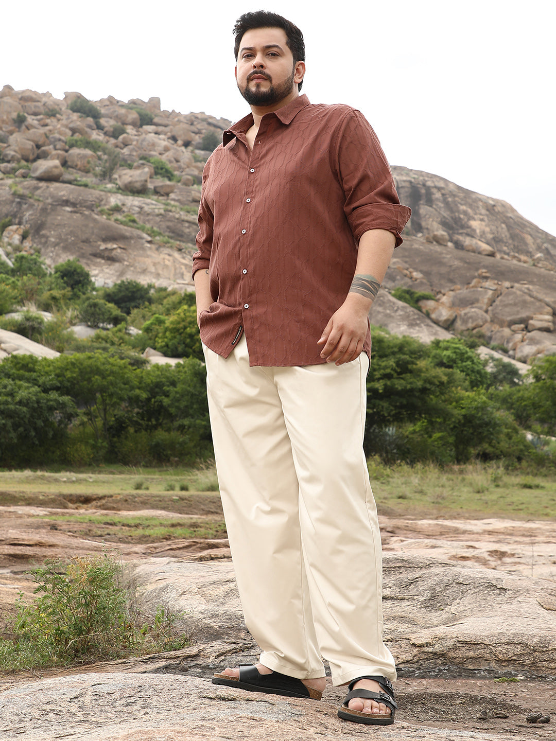 Pleated Straight-Fit Tailoured Trousers