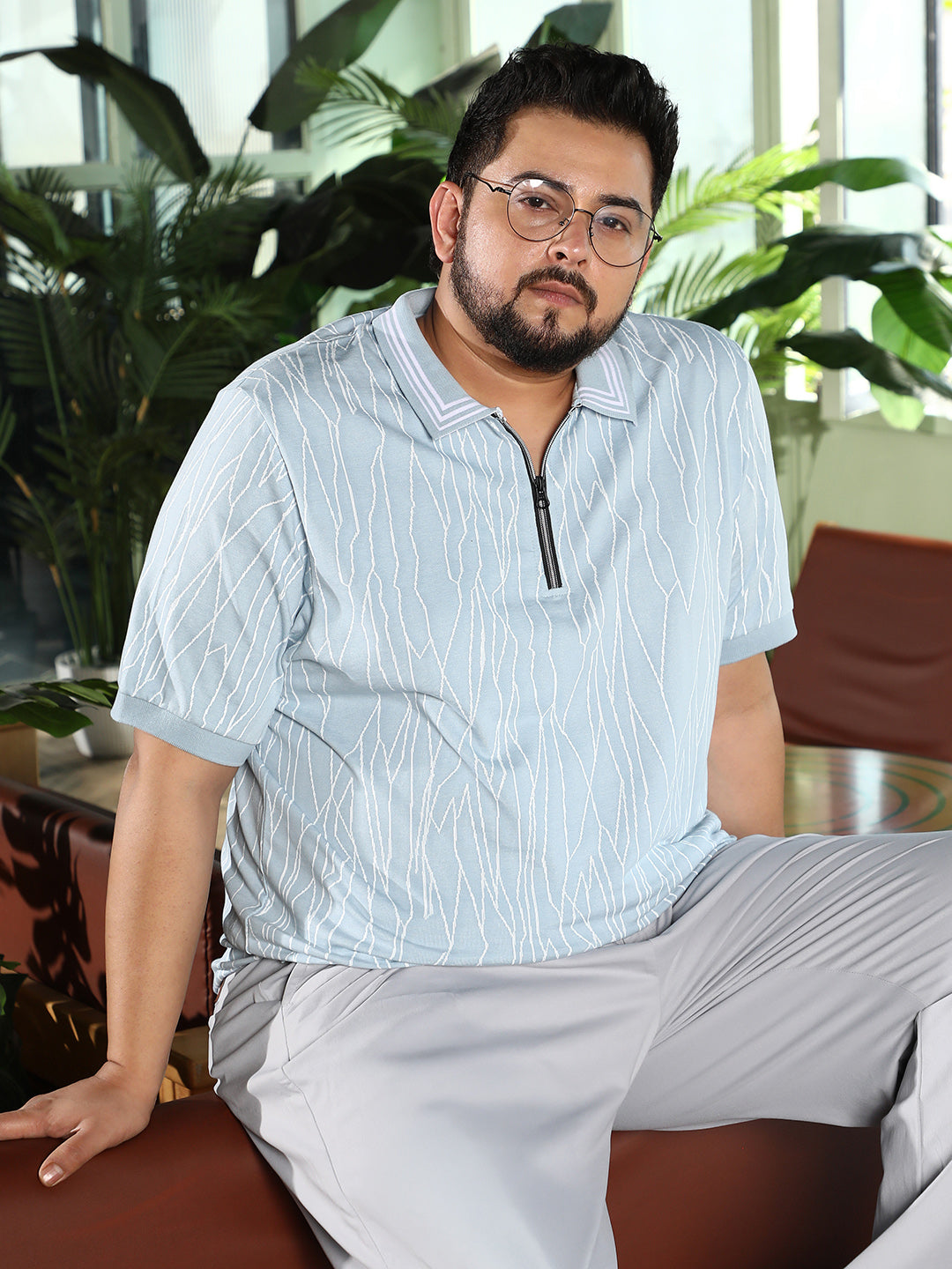 Crevice-Lined Polo T-Shirt