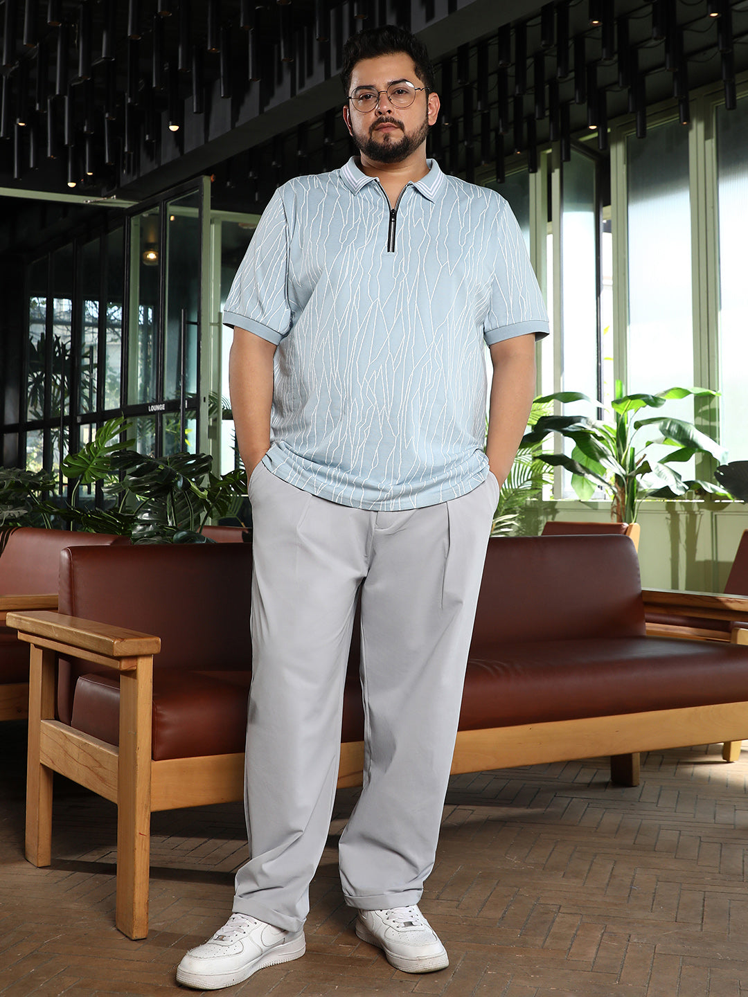 Crevice-Lined Polo T-Shirt