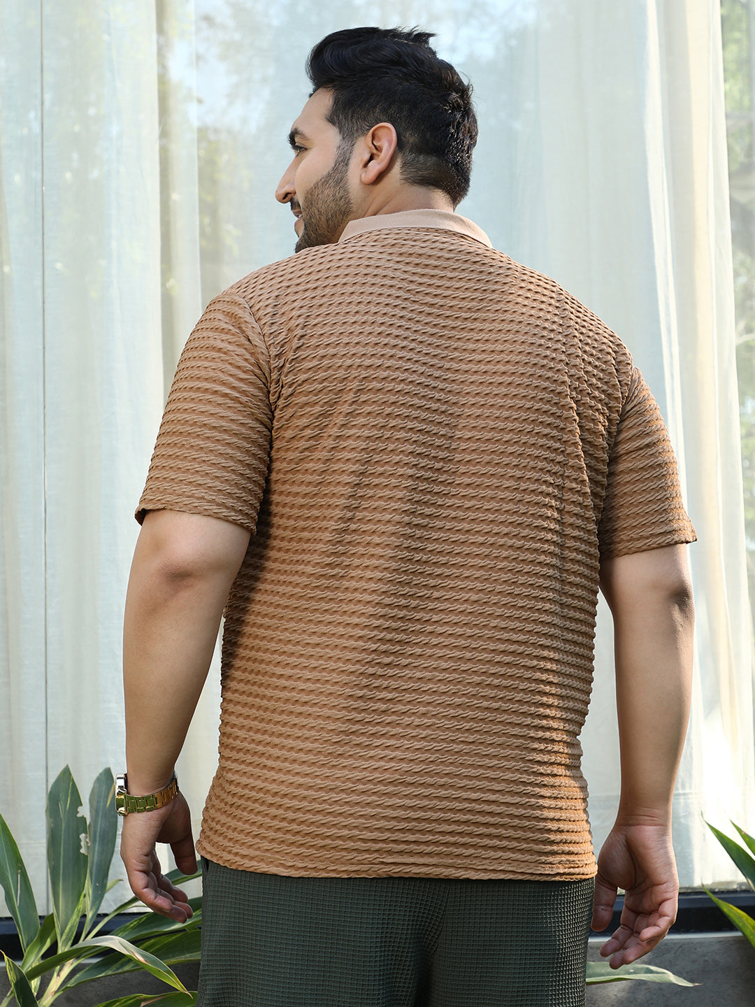 Crease-Tactile Cuban Polo T-Shirt