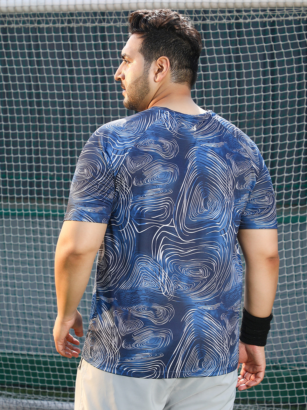 Swirl-Lined Activewear T-Shirt