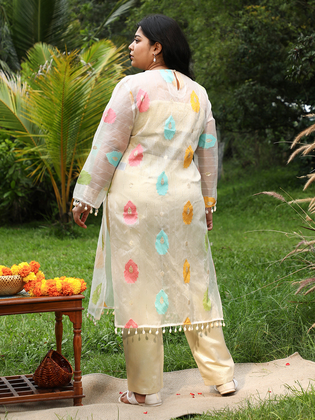 Floral Motif Kurta With Crop Top And Trousers