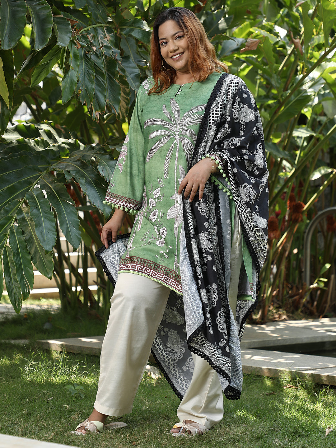 Palm Foliage Kurti With Trousers