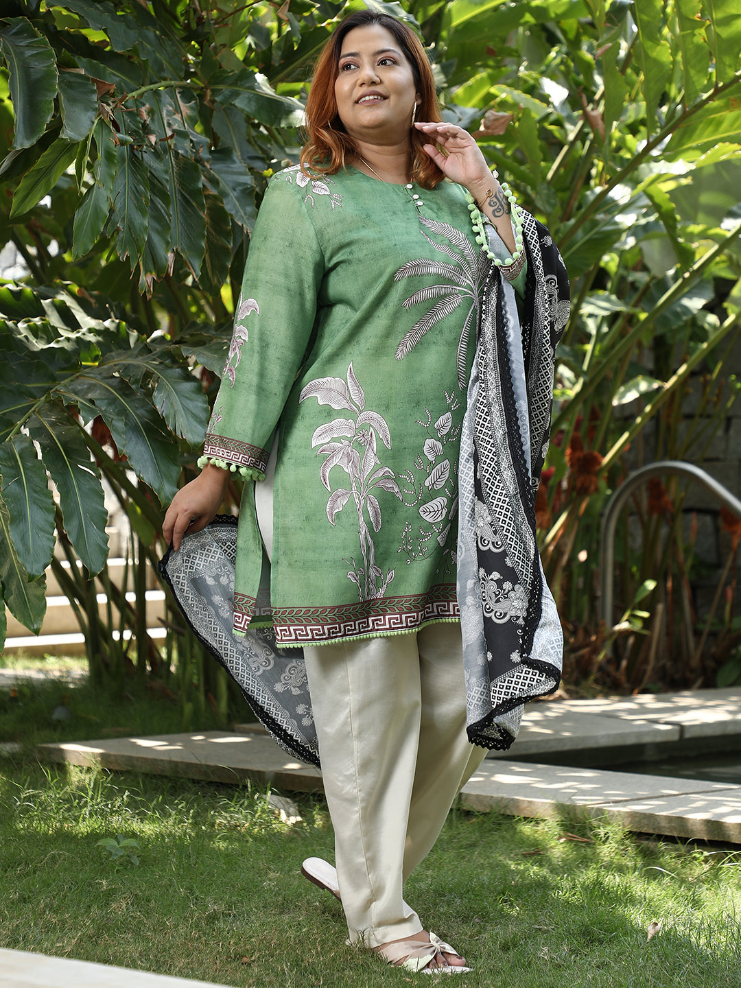 Palm Foliage Kurti With Trousers
