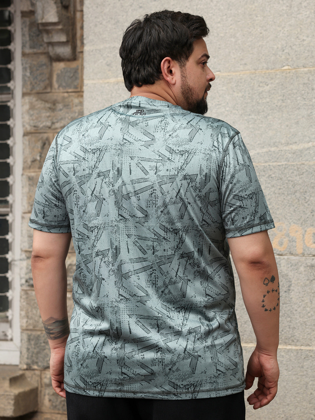 Abstract-Streak Activewear T-Shirt