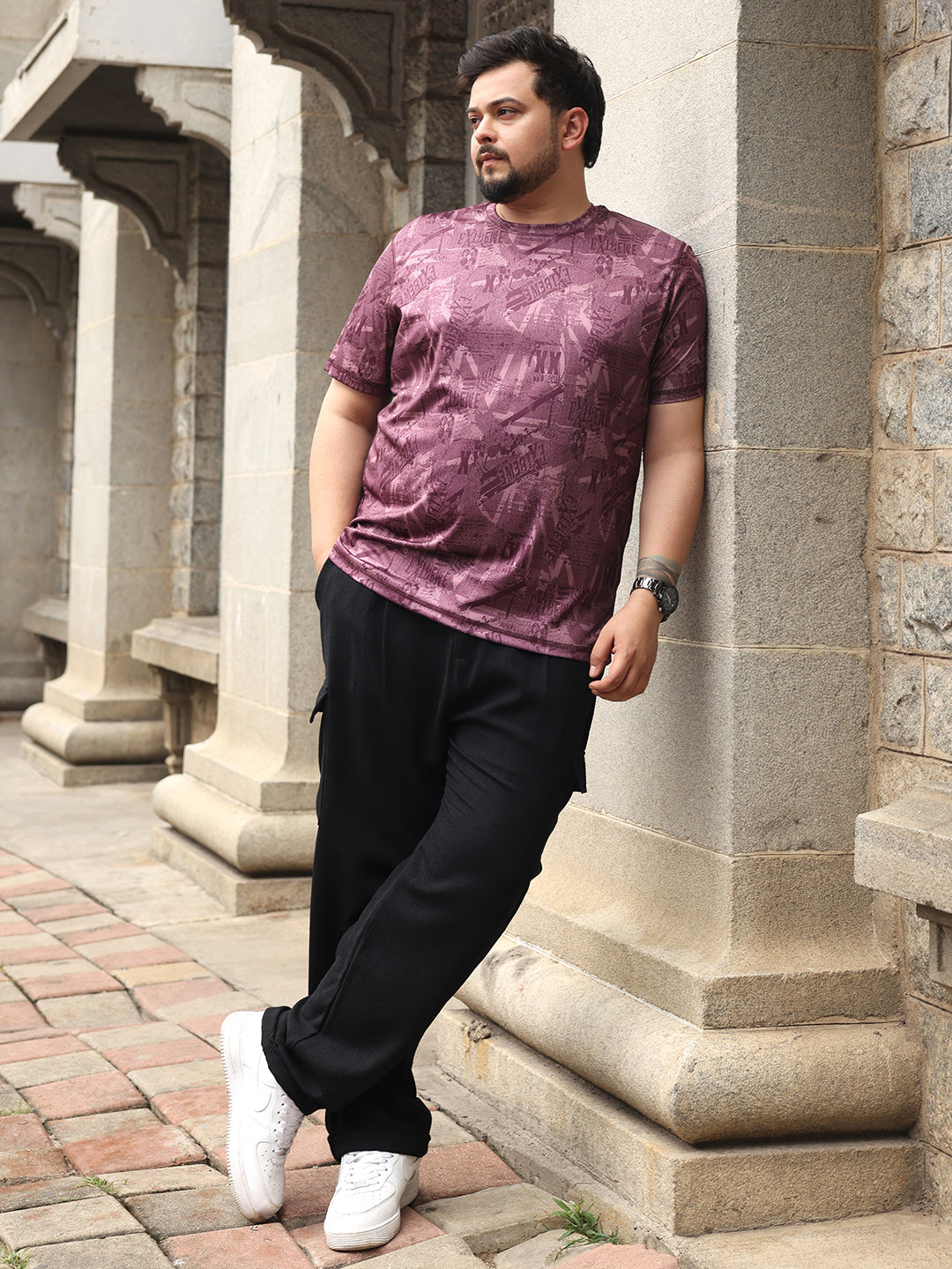 Abstract-Typo Activewear T-Shirt