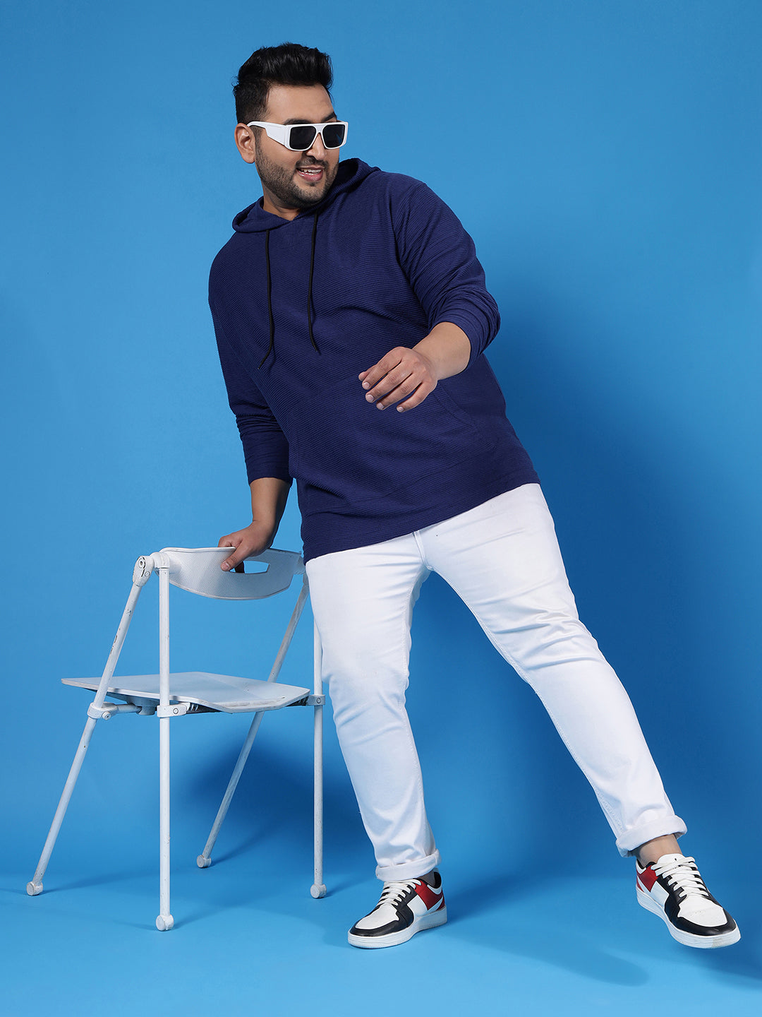 Solid Full Sleeve Hooded Sweatshirt