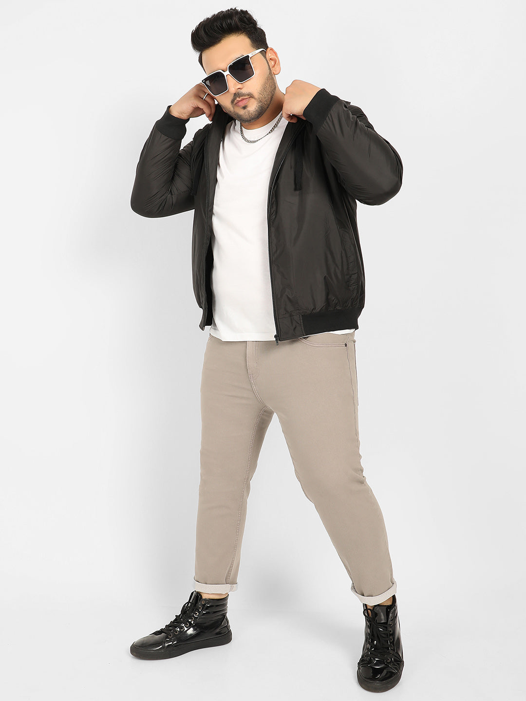 Black Zip-Front Puffer Jacket With Ribbed Hem