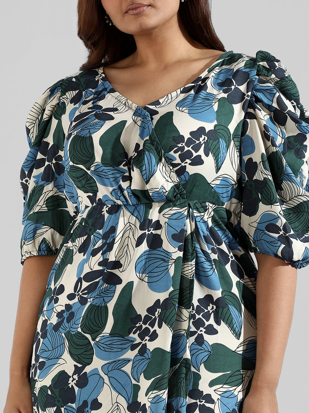 Instafab Plus Women Floral Design Stylish Casual Dresses