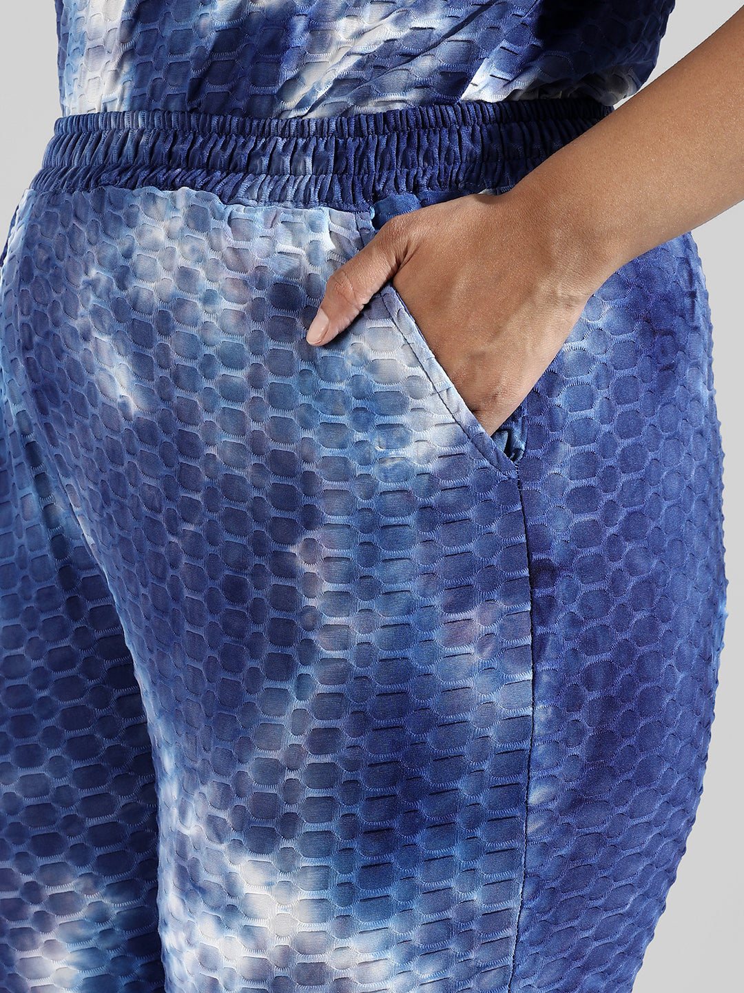 Instafab Plus Women Tye-Dye Stylish Hooded Co-Ords Set