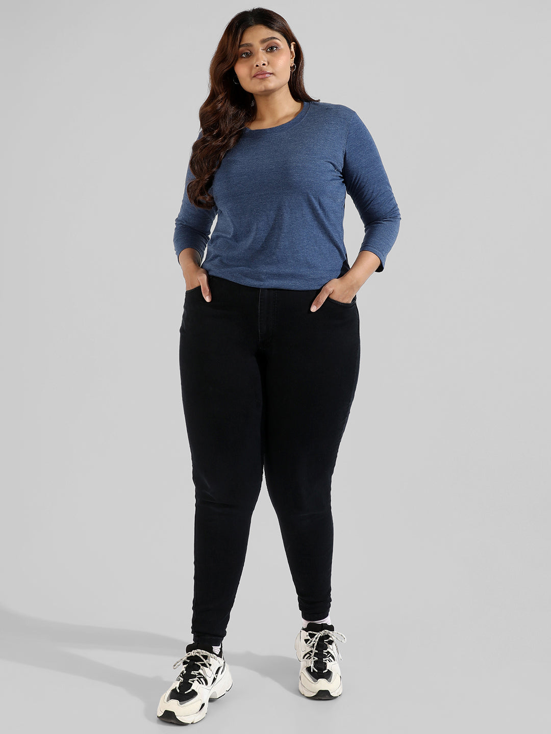 Solid Stylish Quarter Sleeve Round Neck Top