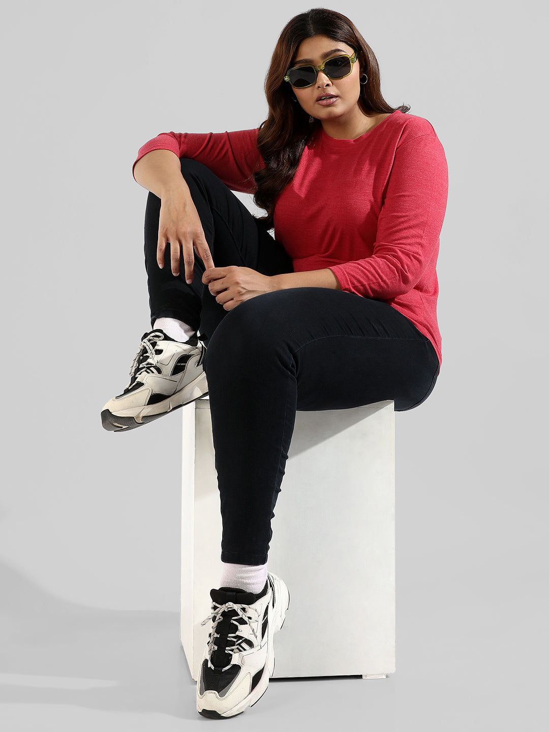 Solid Stylish Quarter Sleeve Round Neck Top