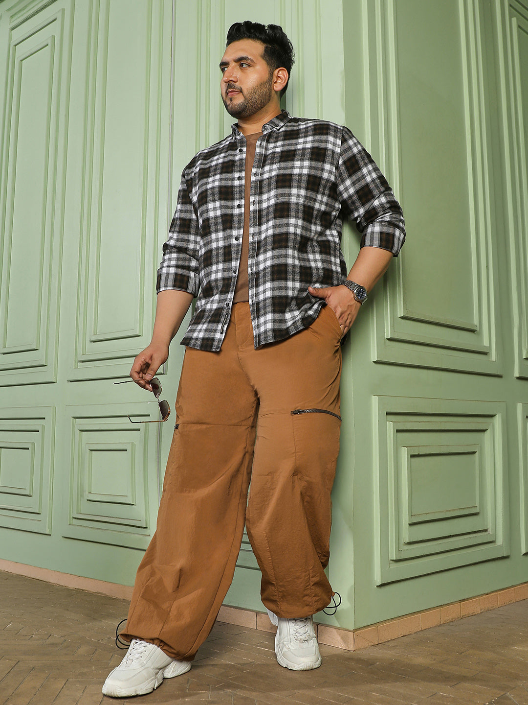 Brown Mid-Rise Baggy Cargo Pants
