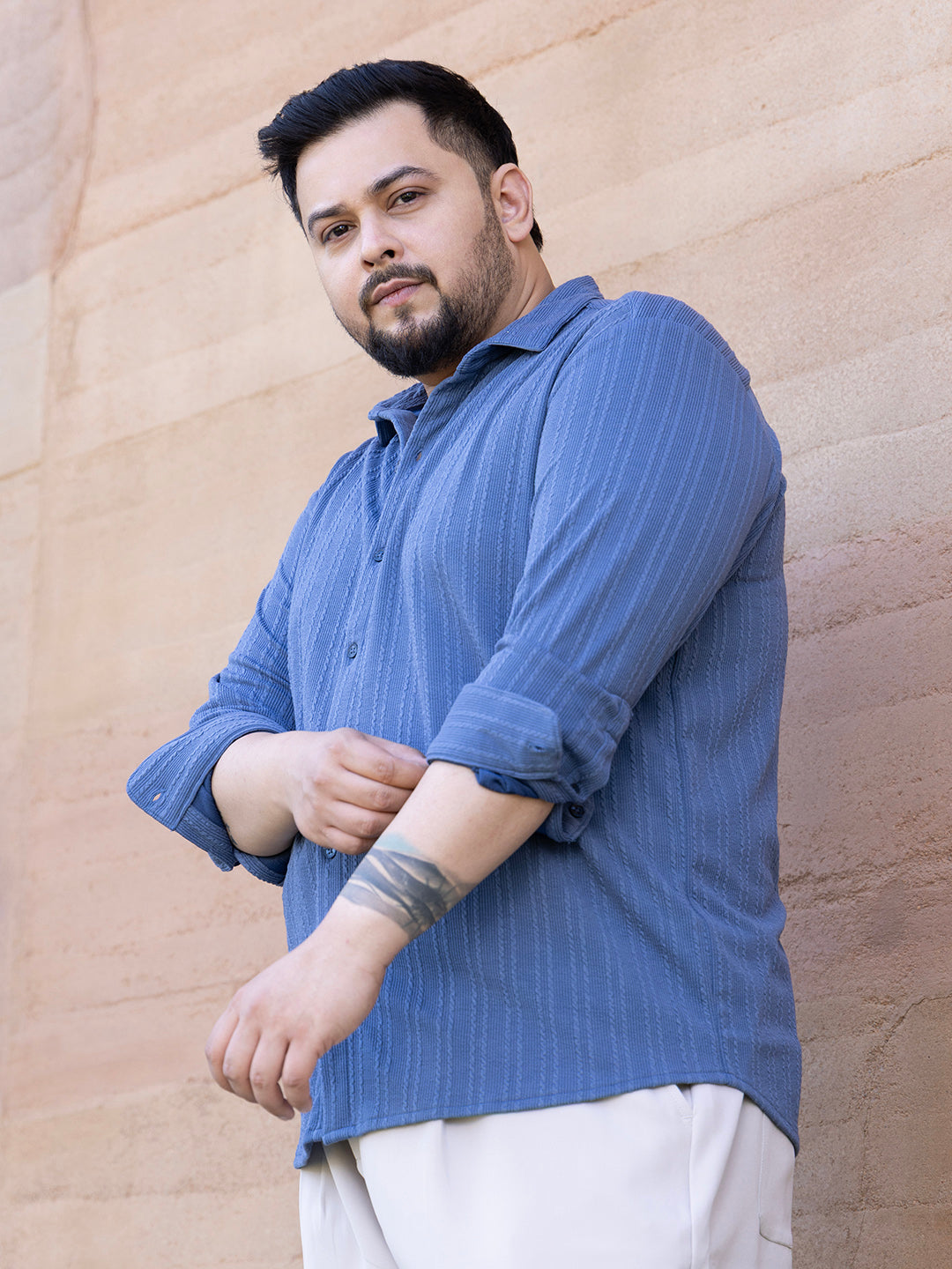 Parallel-Crease Tactile Shirt