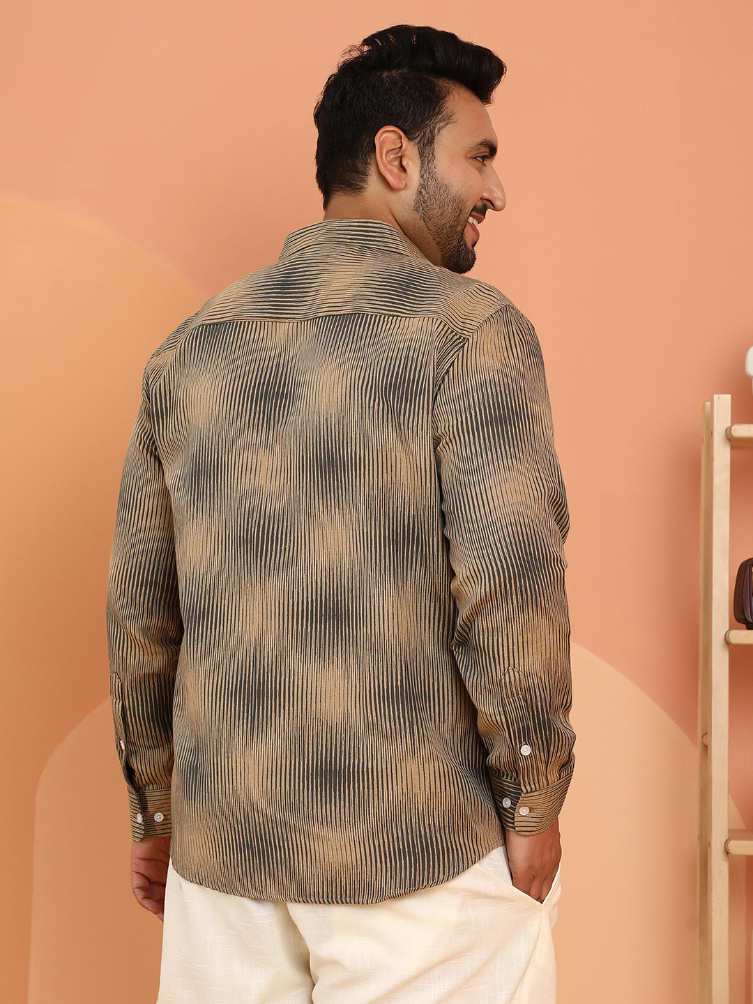 Gradient-Rhombus Shirt