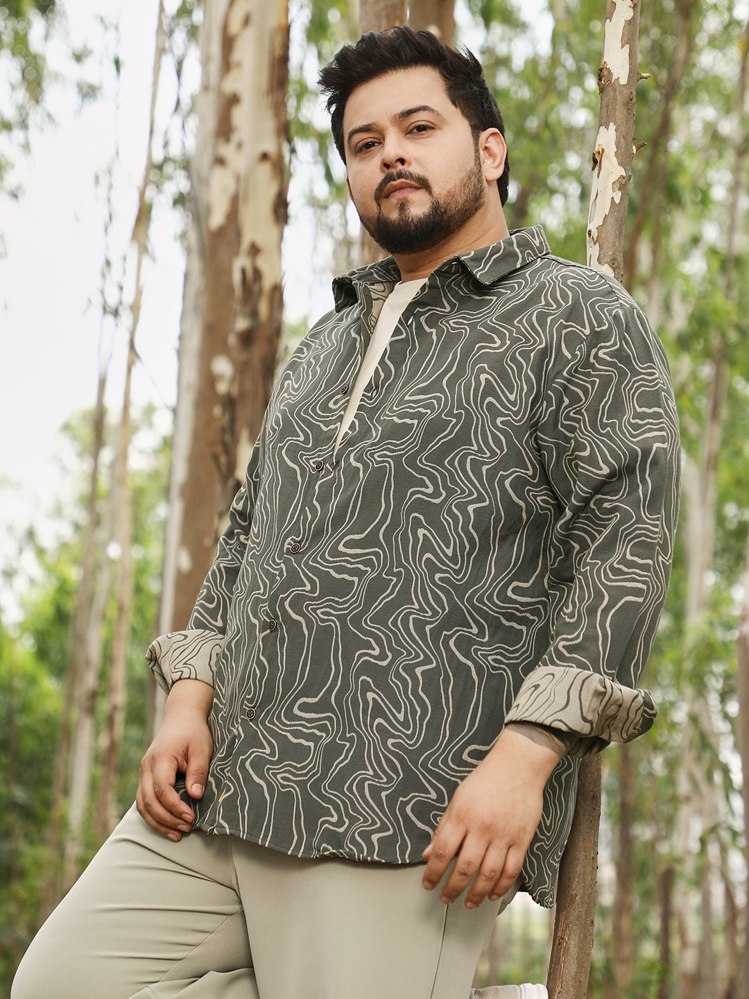 Constract-Fluid Jacquard Shirt