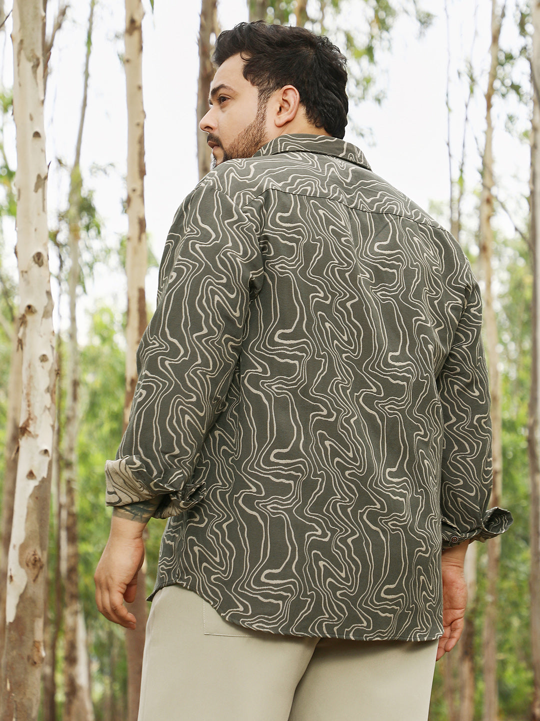 Constract-Fluid Jacquard Shirt