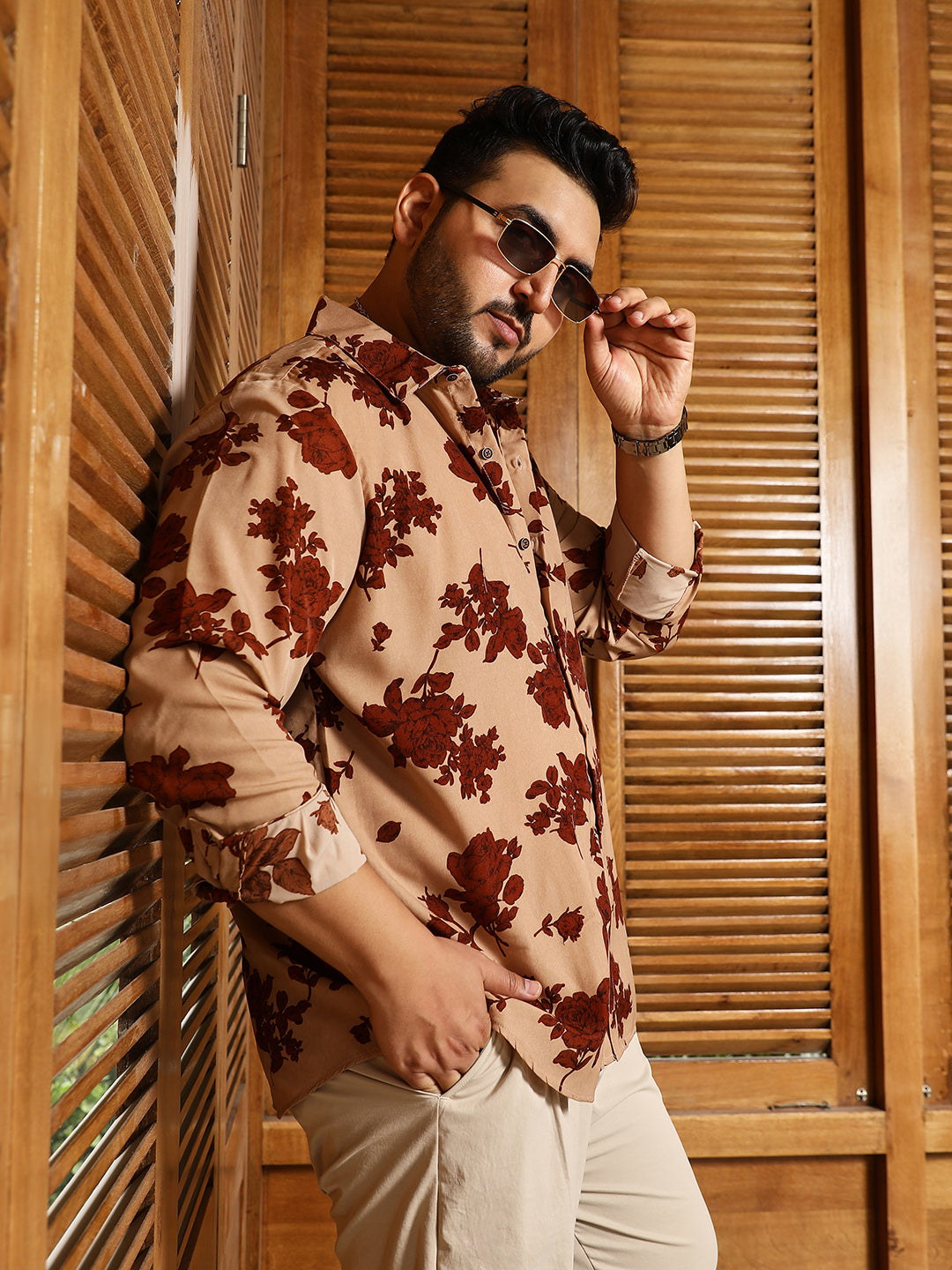 Contrast-Roses Imprint Shirt
