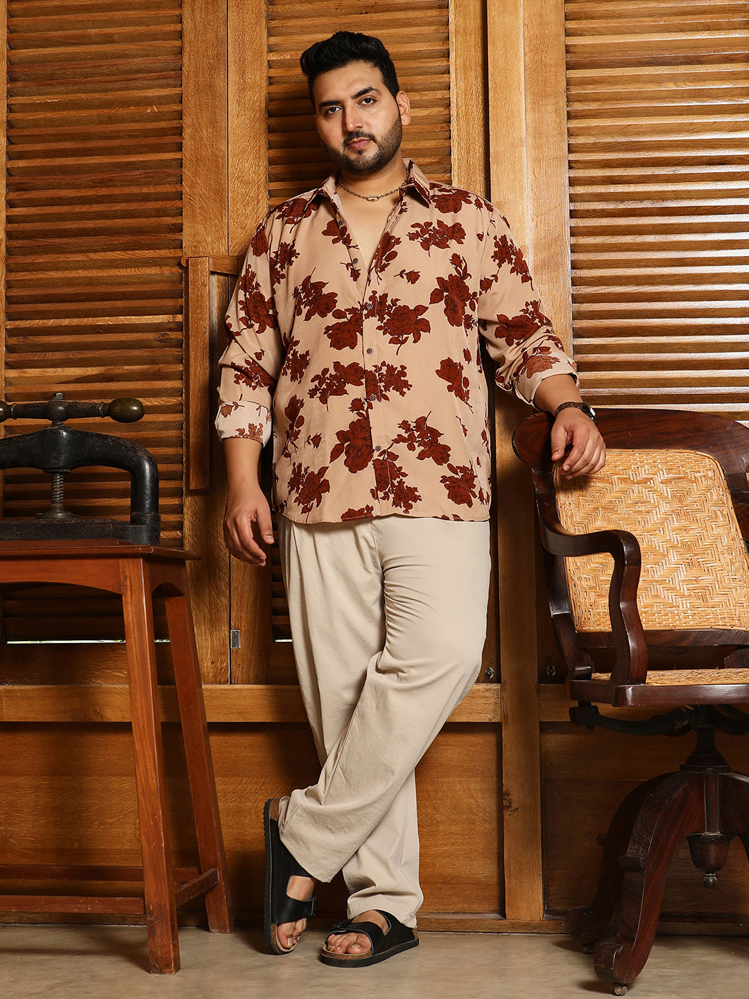 Contrast-Roses Imprint Shirt