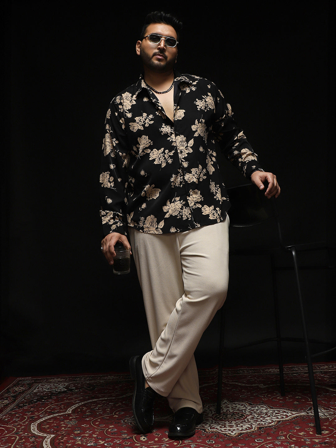 Contrast-Roses Imprint Shirt