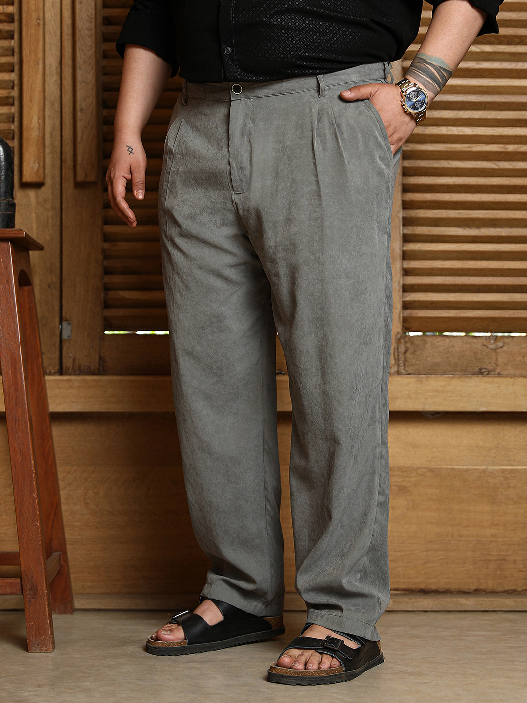 Velvet Pleated Trousers