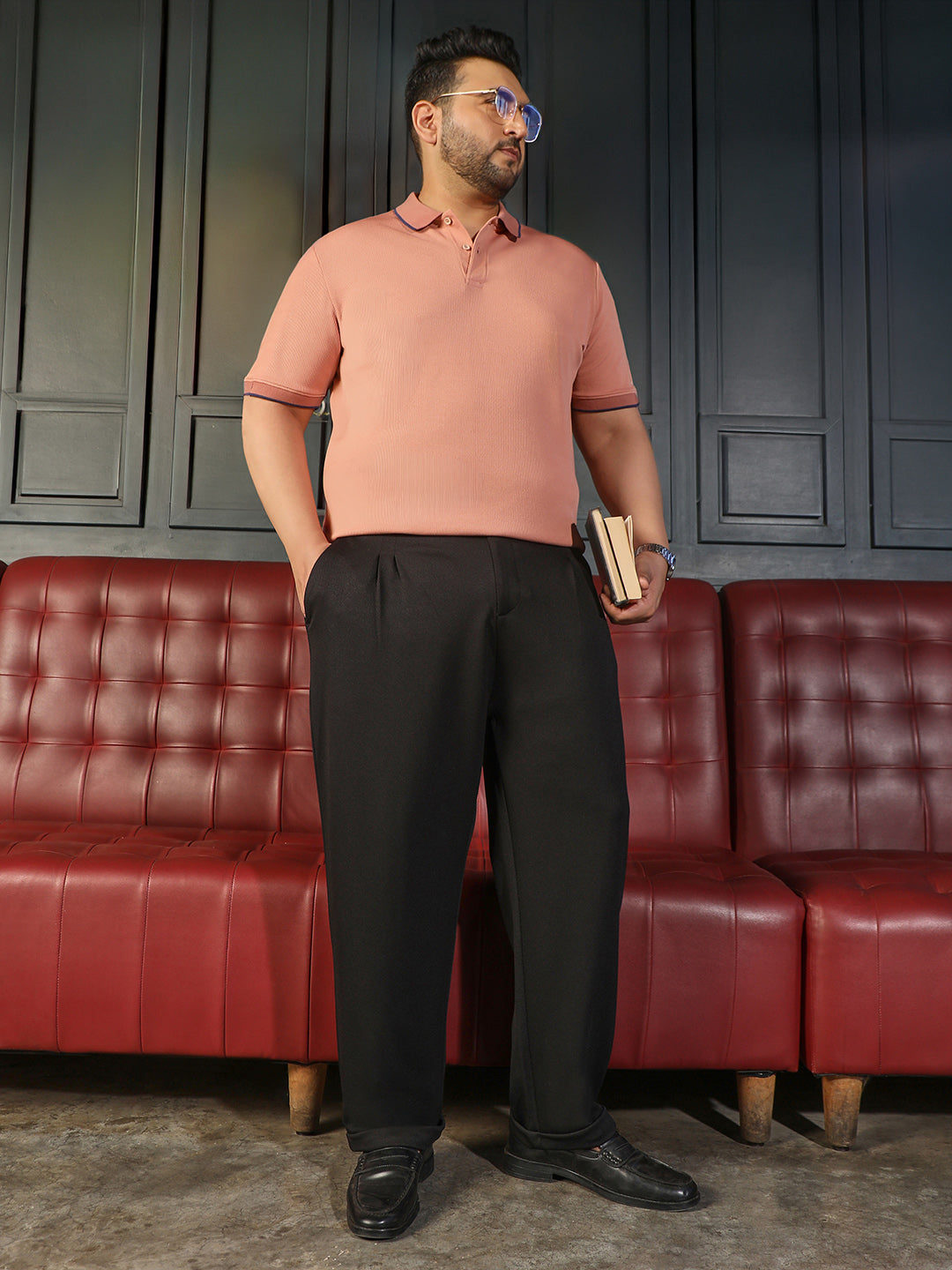 Black Mid-Rise Relaxed Fit Trouser