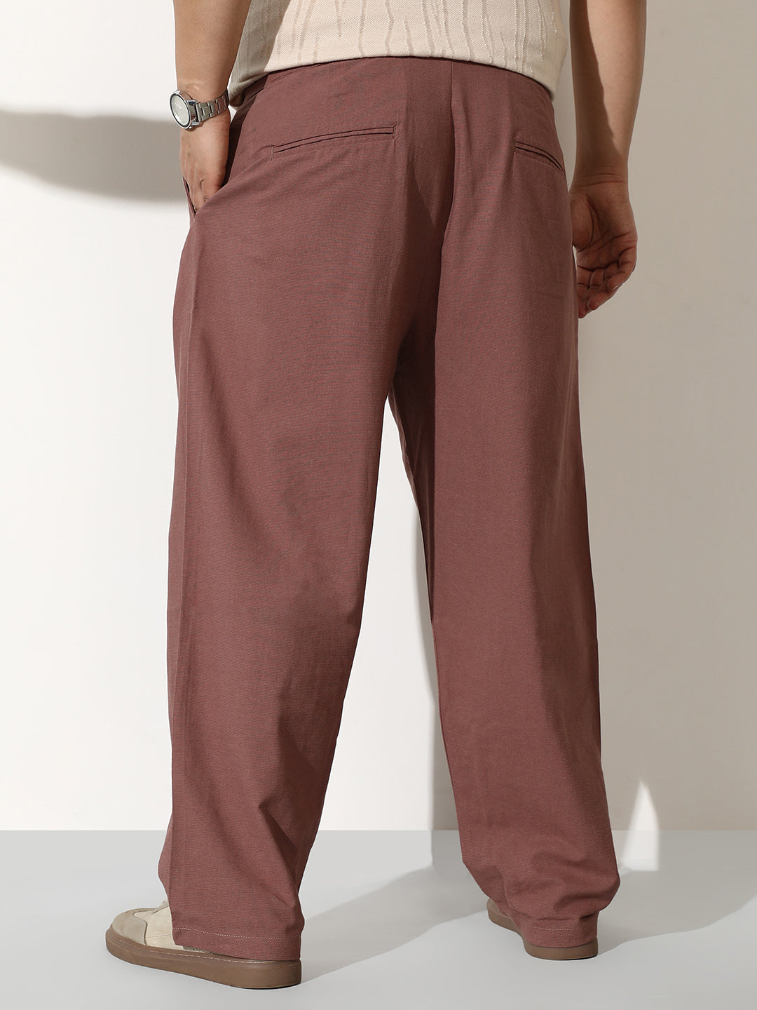 Linen-Blend Pleated Trousers