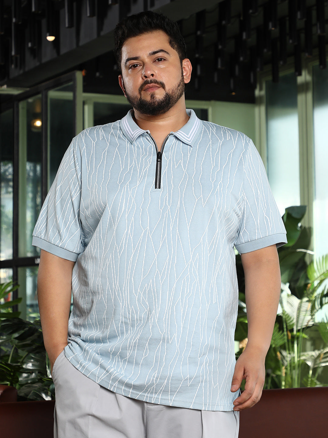 Crevice-Lined Polo T-Shirt