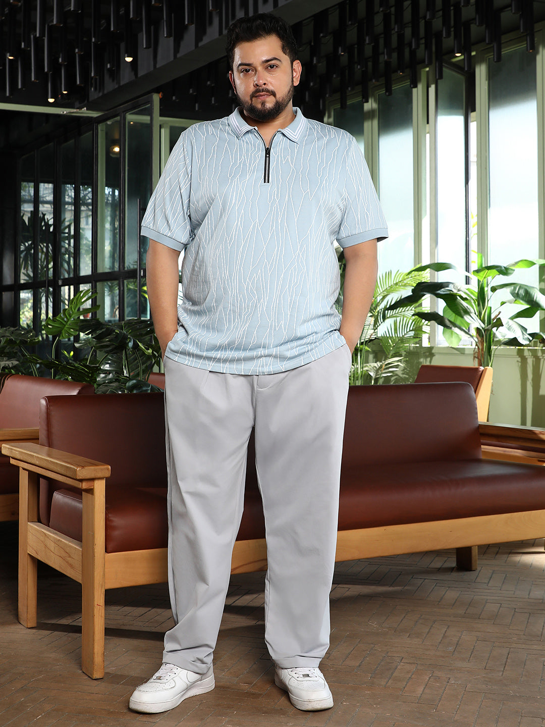 Crevice-Lined Polo T-Shirt