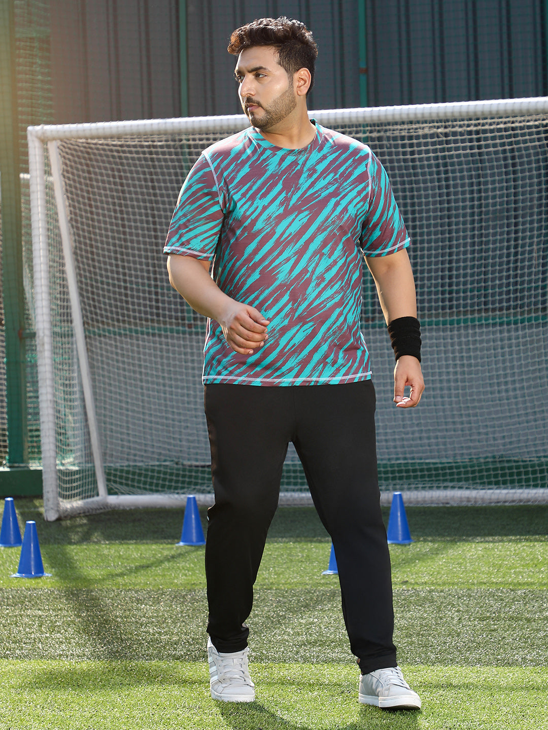 Contrast-Stroke Activewear T-Shirt