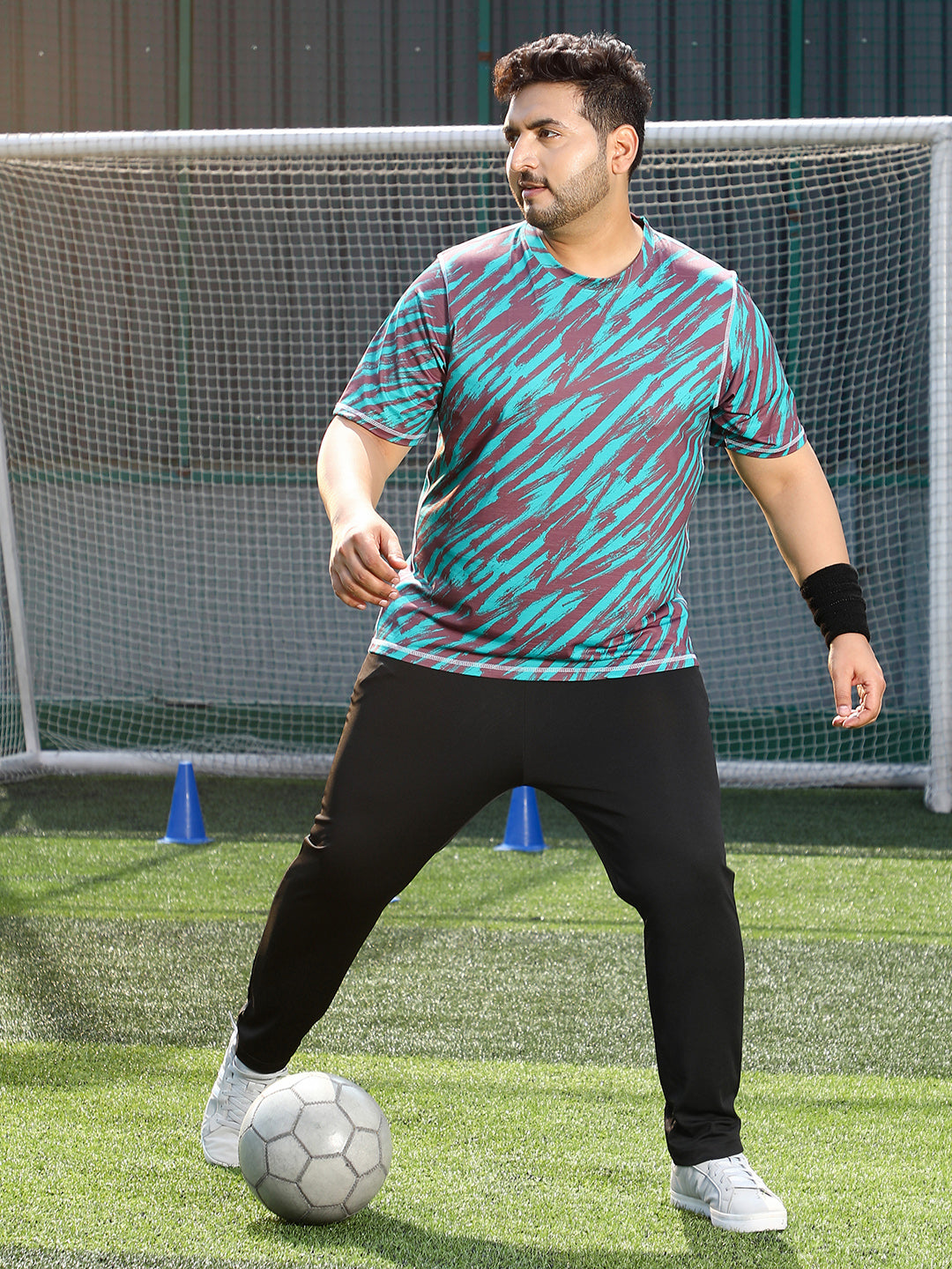 Contrast-Stroke Activewear T-Shirt