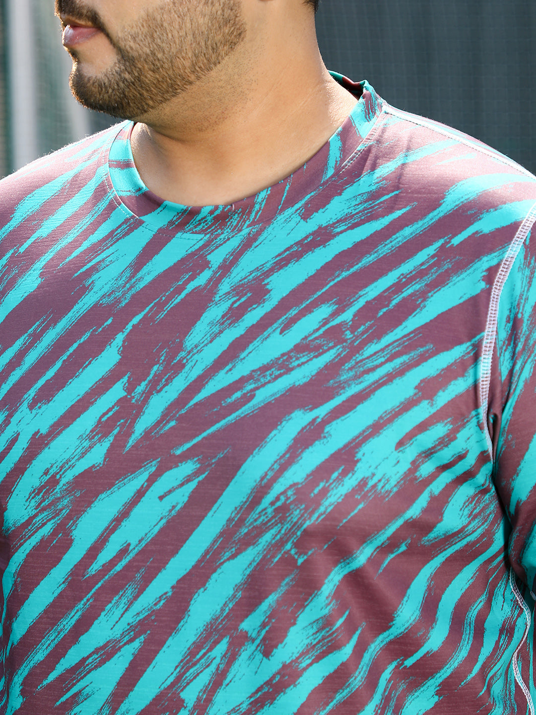 Contrast-Stroke Activewear T-Shirt
