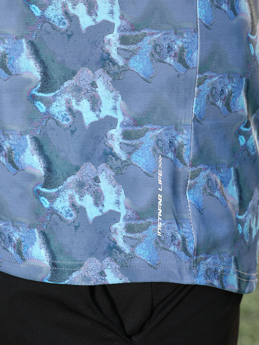 Panel-Swirl Activewear T-Shirt