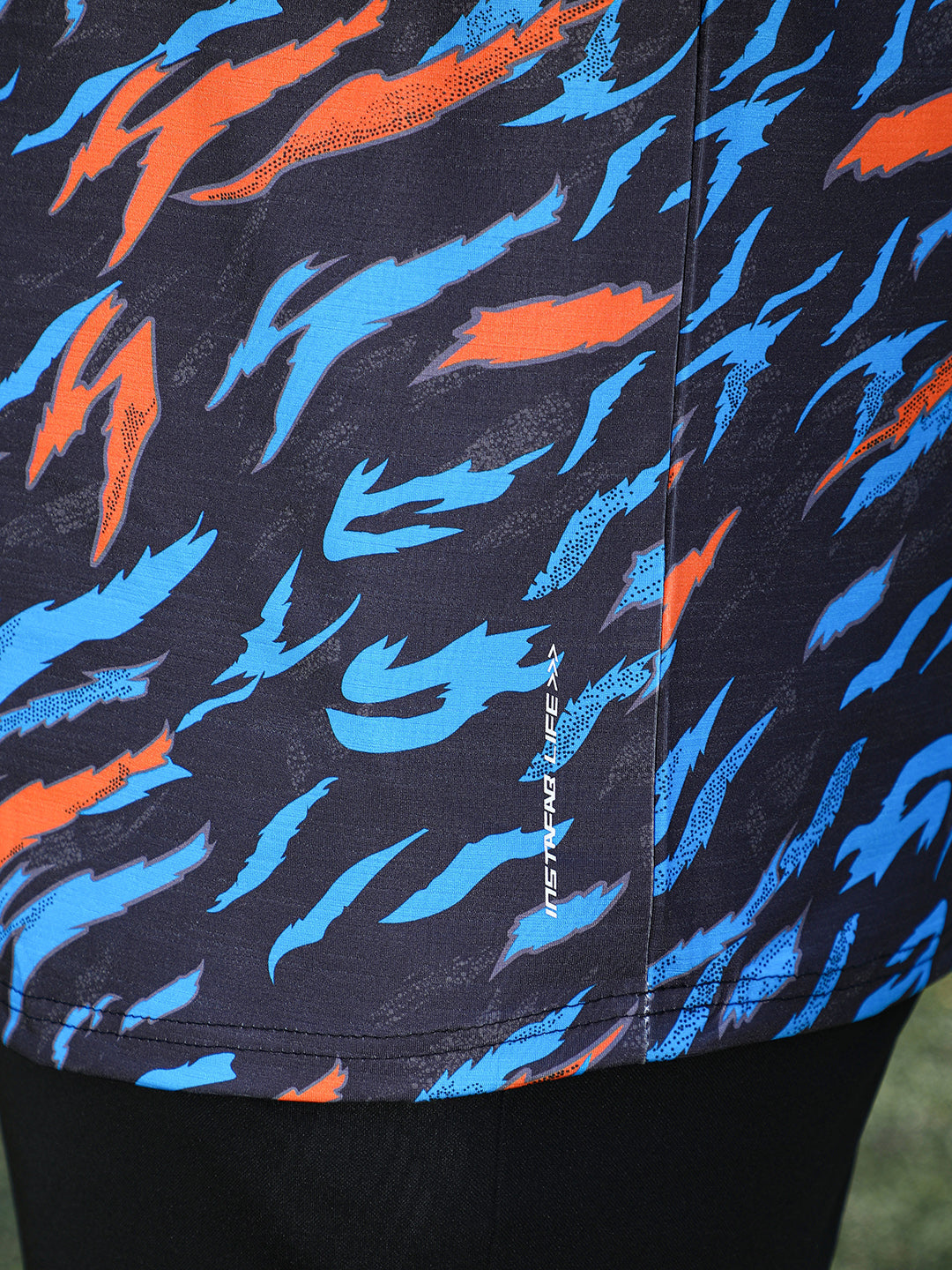Block-Swirl Activewear T-Shirt