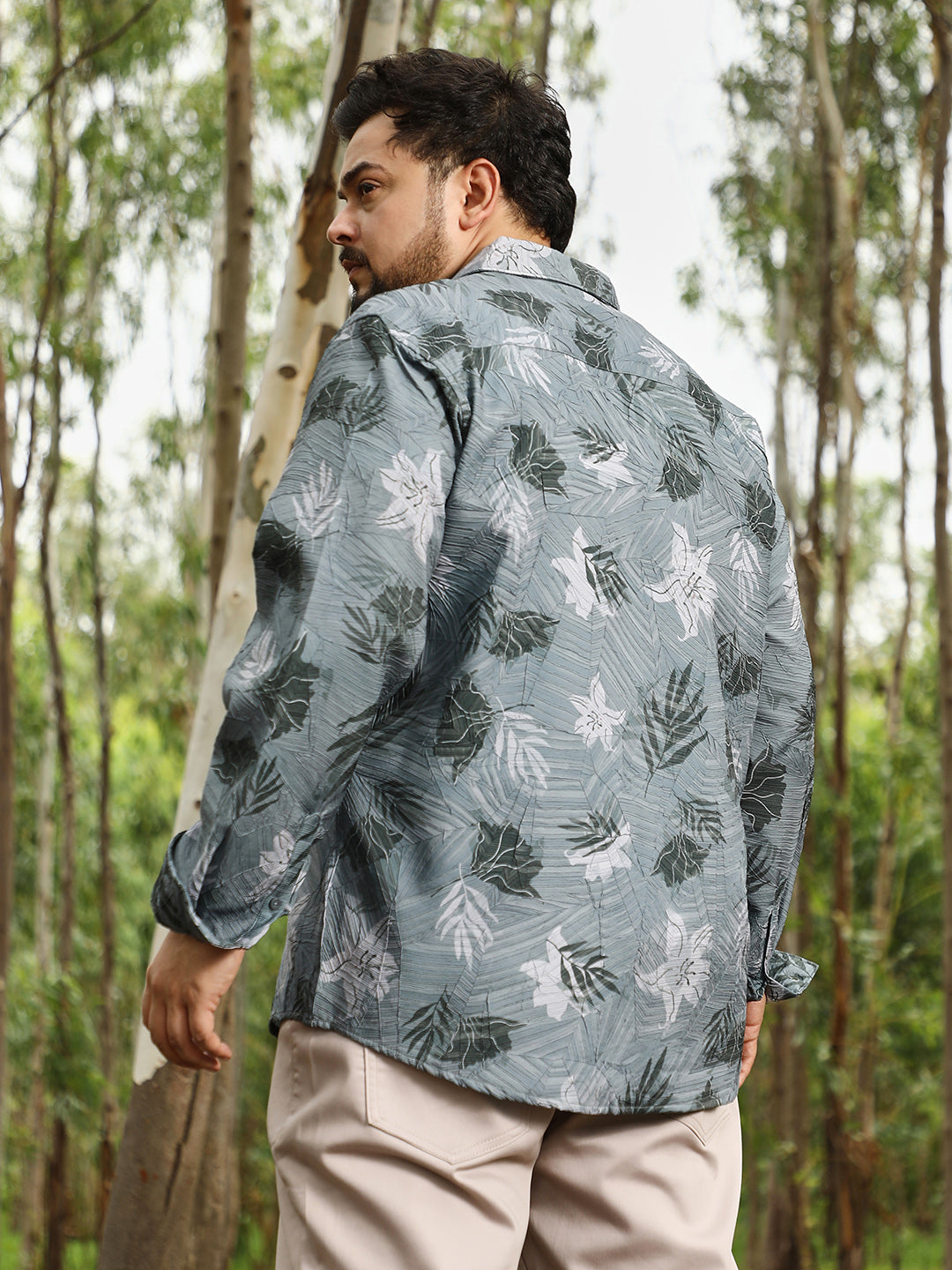 Leaf-Imprint Foliage-Tactile Shirt