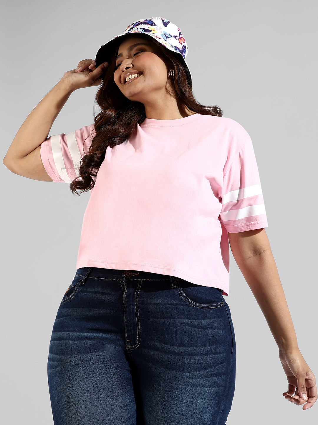 Solid Stylish Shorts Sleeve Round Neck Top